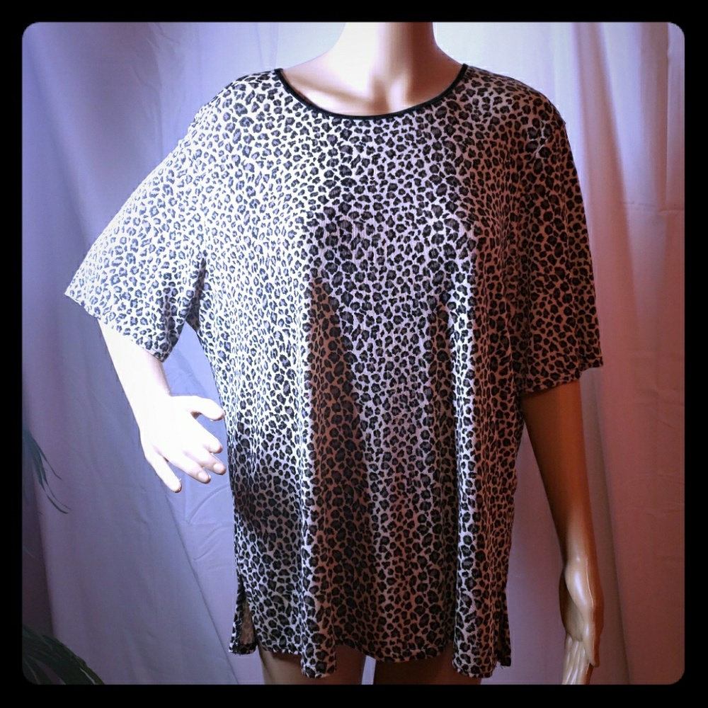 Kathie Lee animal print blouse